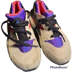 Girls Nike Huarache 12c